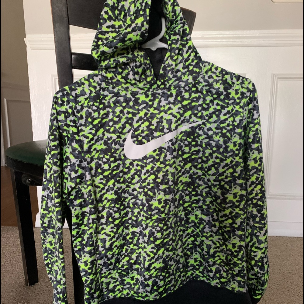 Nike Therma fit hoodie